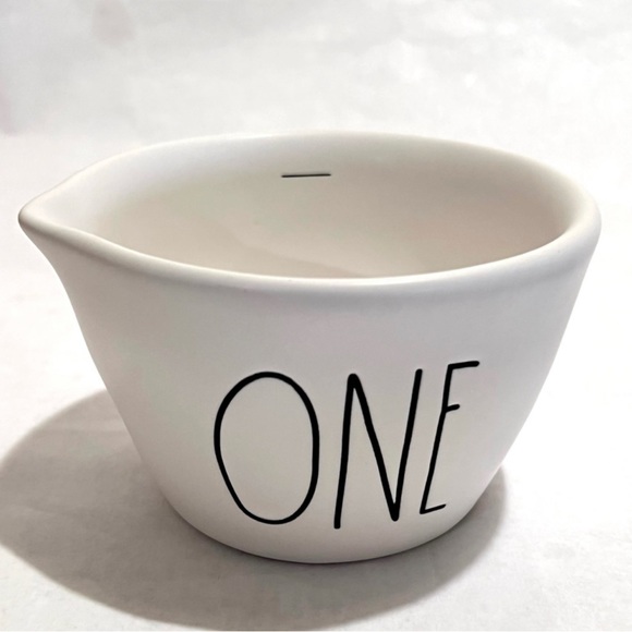 RAE DUNN Measuring CUPS - Picture 6 of 11